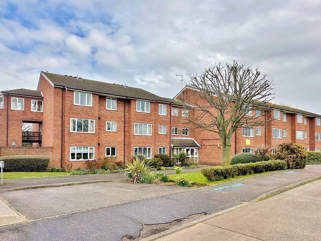 1 bed flat for sale in Regency Lodge, Elmden Court, ClactonOnSea CO15