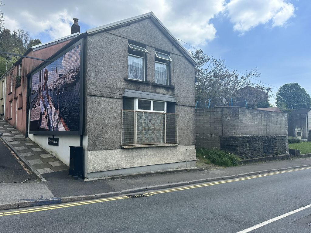 2 bed end terrace house for sale in Ystrad Road, Pentre, Rhondda Cynon