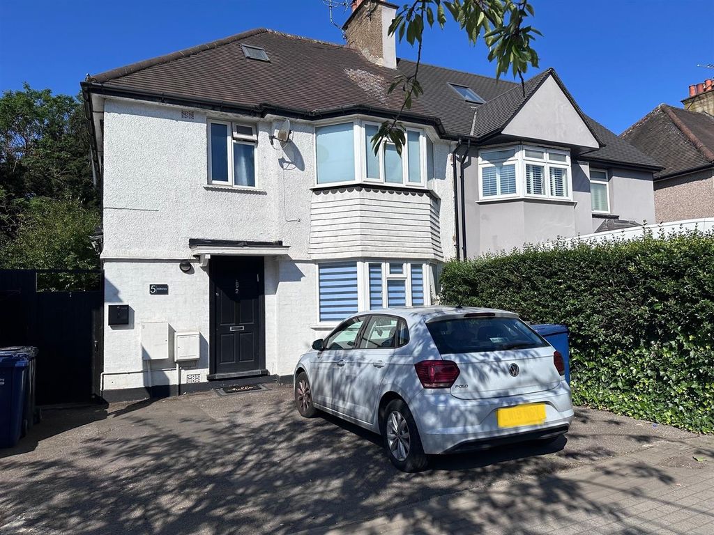 2 bed flat for sale in Millway, Mill Hill, London NW7, £459,950 Zoopla