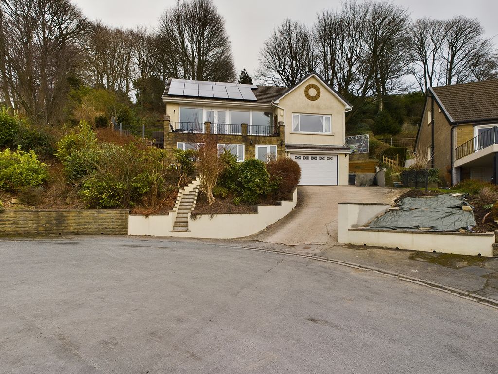 4 bed detached house for sale in Kelvin Avenue, Halifax HX2 Zoopla
