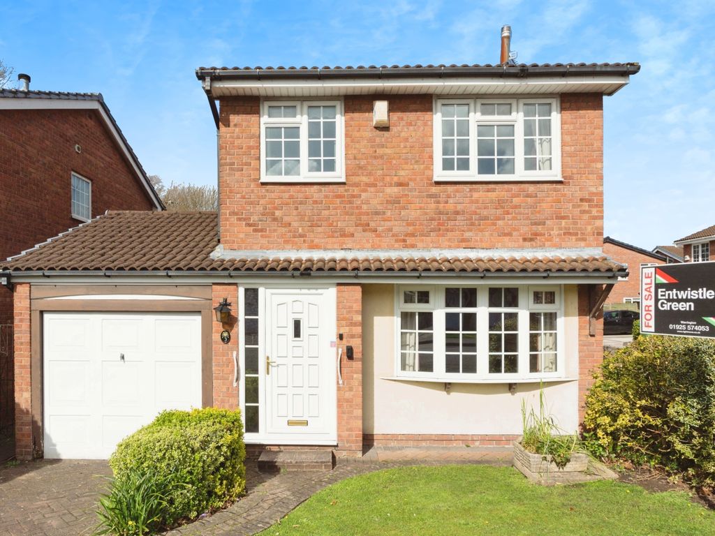 3 bed detached house for sale in Ellesworth Close, Old Hall, Warrington
