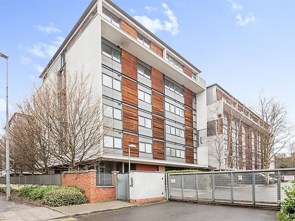 1 bed flat for sale in Madison Court, 52 Broadway, Salford Quays M50
