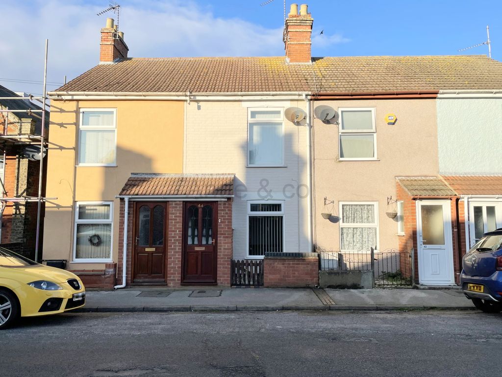 3 bed terraced house for sale in St. Road, Pakefield, Lowestoft