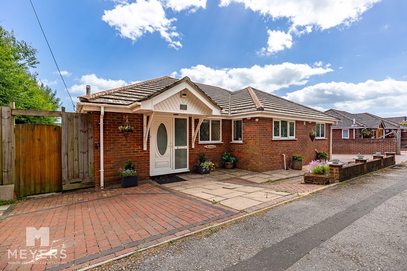 4 bed detached house for sale in Bure Homage Lane, Friars Cliff