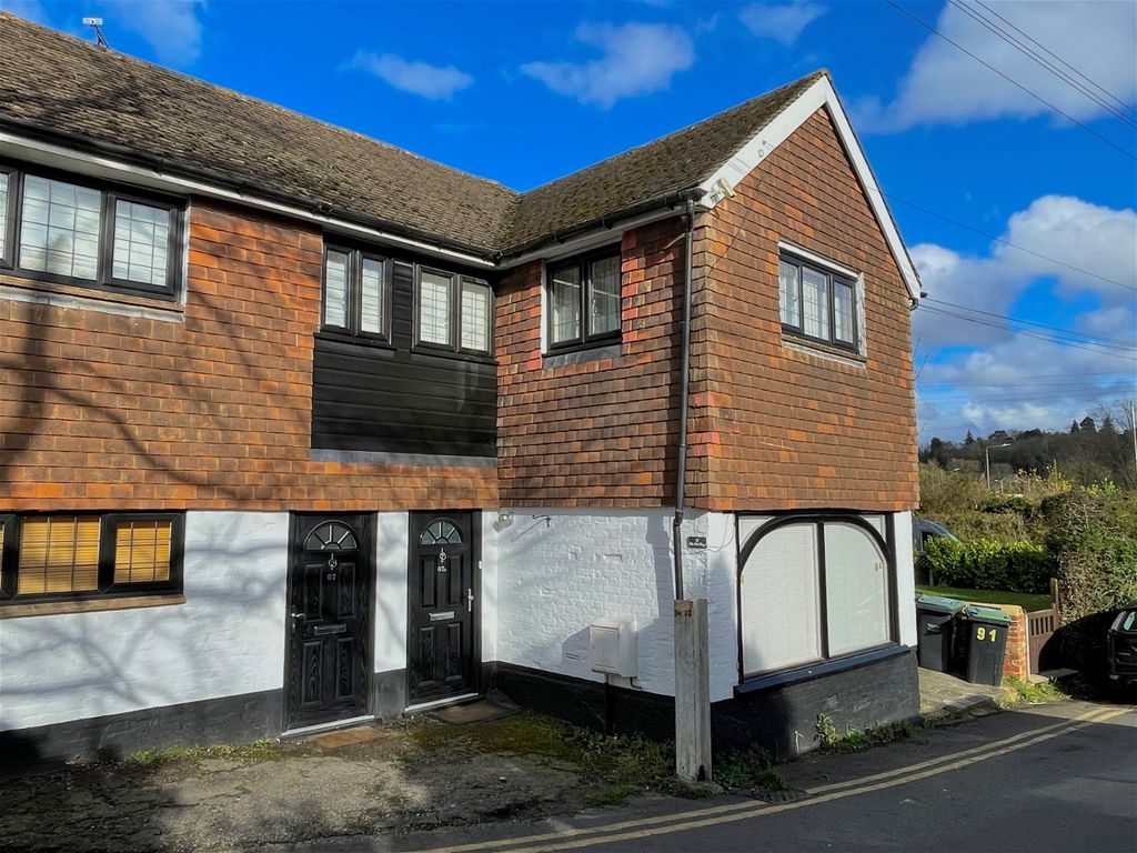 2 bed semidetached house for sale in Station Road, Borough Green
