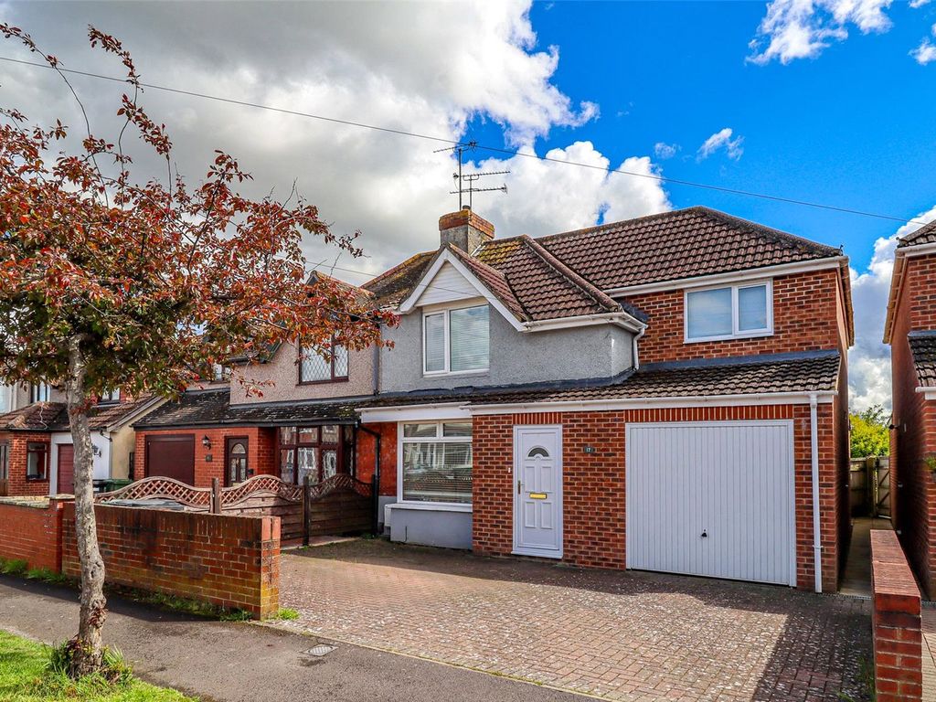 4 bed semidetached house for sale in Colebrook Road, Coleview, Swindon