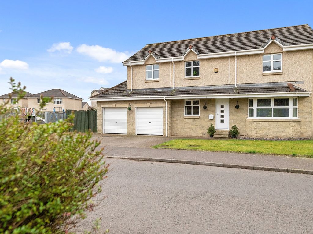 5 bed detached house for sale in Carrongrange Avenue, Stenhousemuir