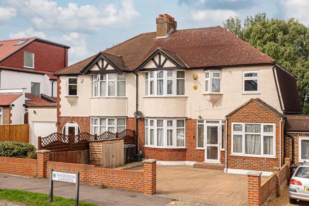 4 bed semidetached house for sale in Thorndon Gardens, Stoneleigh