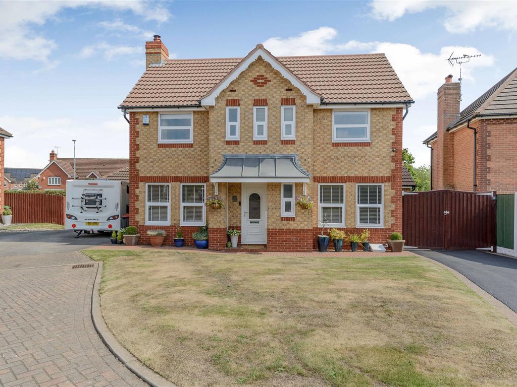3 bed detached house for sale in Chestnut Gardens, SuttonInAshfield