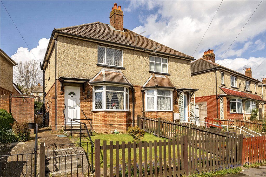 2 bed semidetached house for sale in Laburnum Road, Southampton