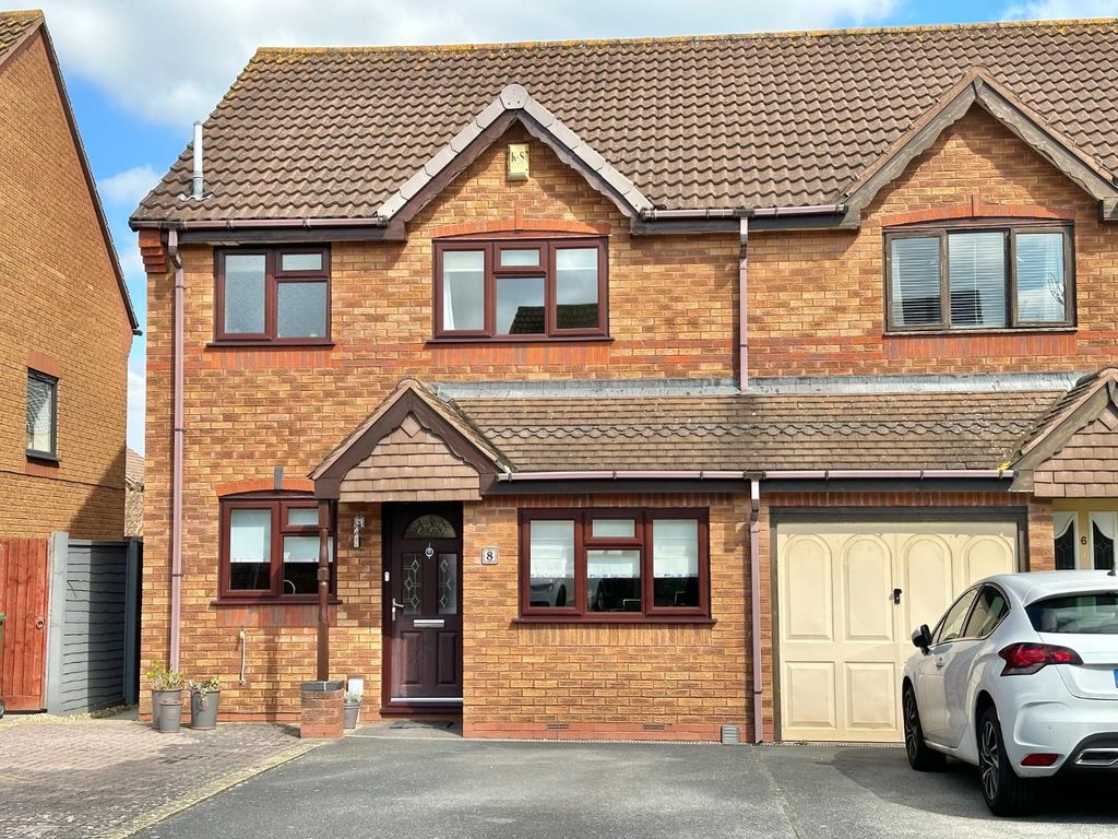 3 bed property for sale in Barrie Way, BurnhamOnSea TA8 Zoopla