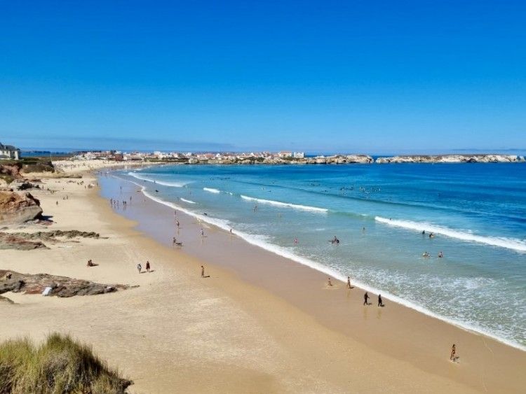 2 bed property for sale in Villa In Baleal With Sea View And Just '2