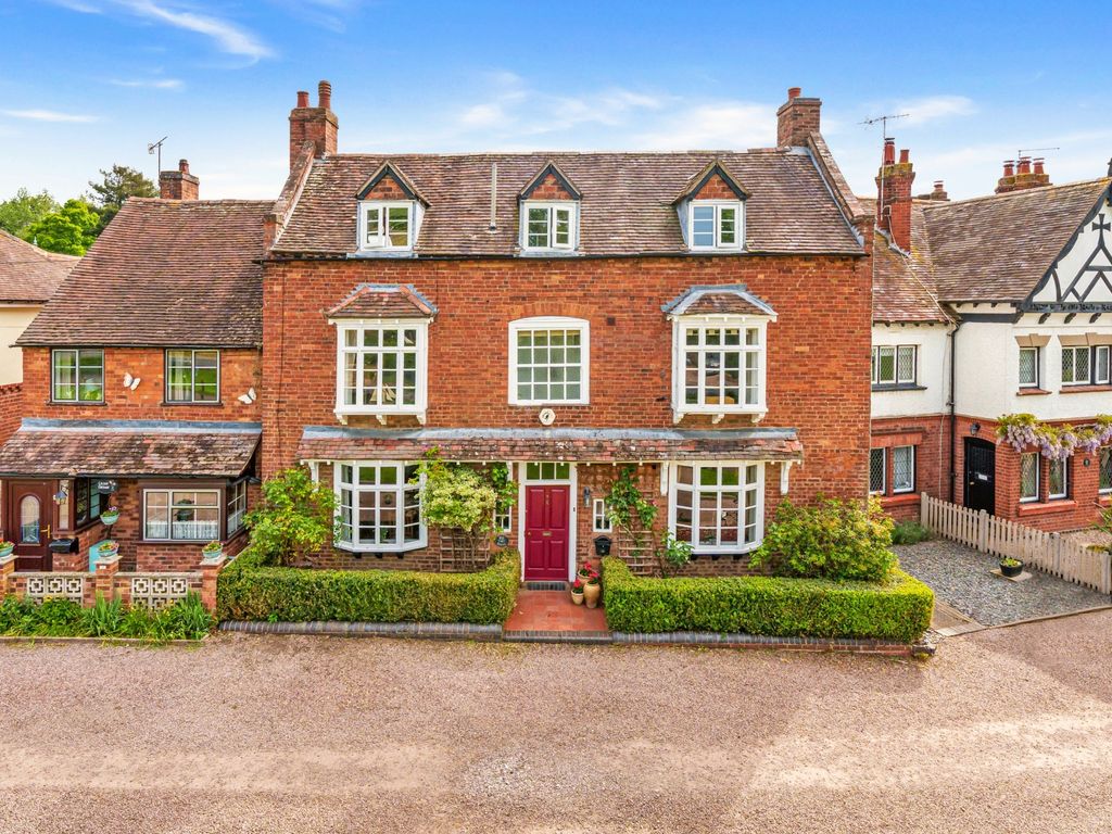 5 bed semidetached house for sale in The Green, Hallow, Worcester WR2