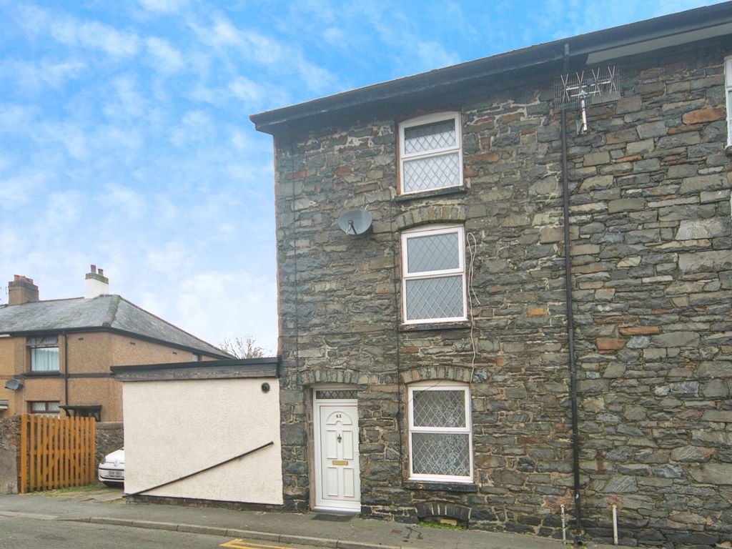 2 bed end terrace house for sale in Scotland Street, Llanrwst LL26, £