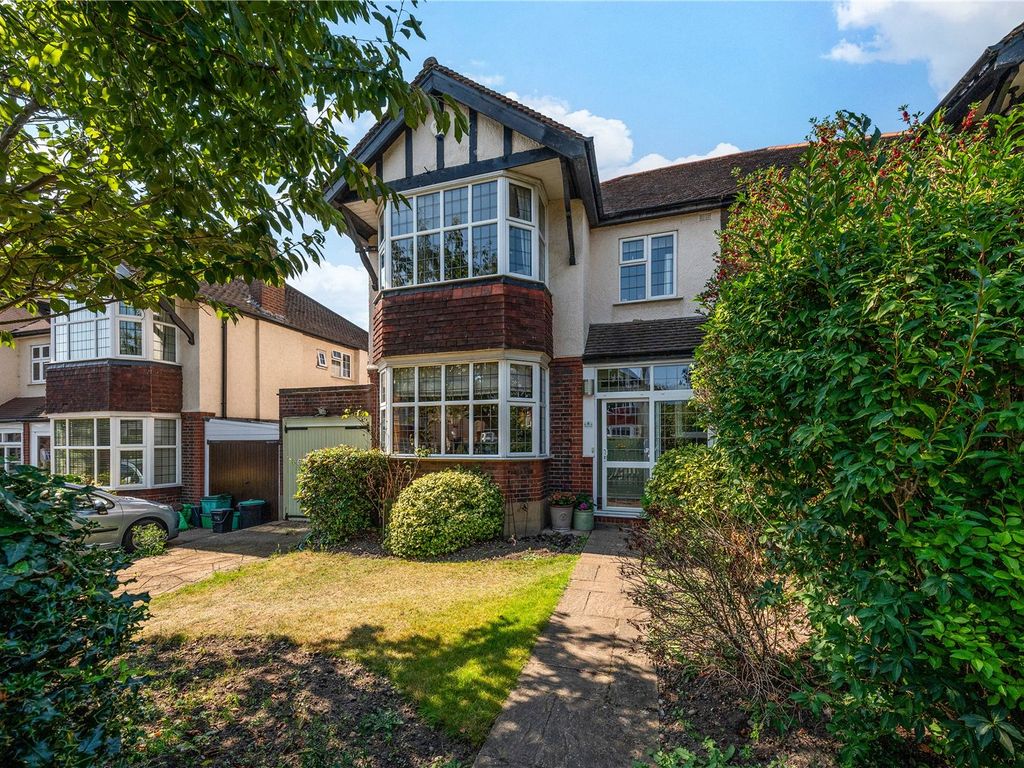 5 bed semidetached house for sale in Avenue, Bromley BR1, £