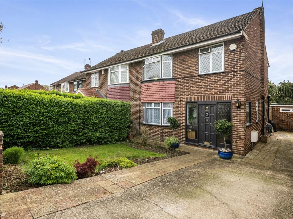 3 bed semidetached house for sale in Kingshill Avenue, Hayes UB4, £