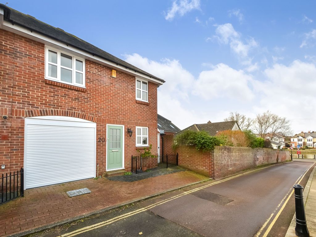 3 bed end terrace house to rent in Nile Street, Emsworth PO10 Zoopla