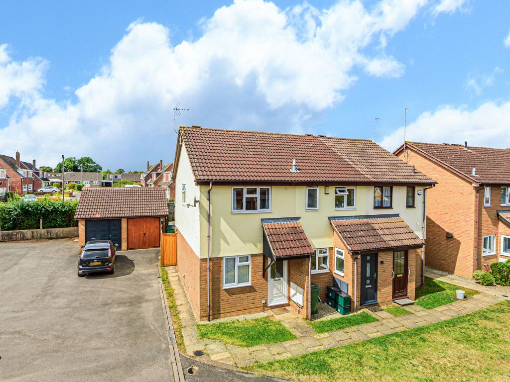 2 bed end terrace house for sale in Springbank, Cheltenham