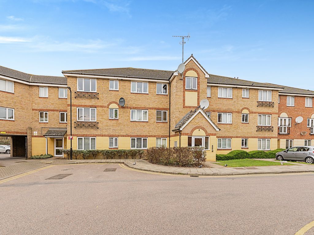 2 bed flat for sale in Leopold Road, London N18 Zoopla