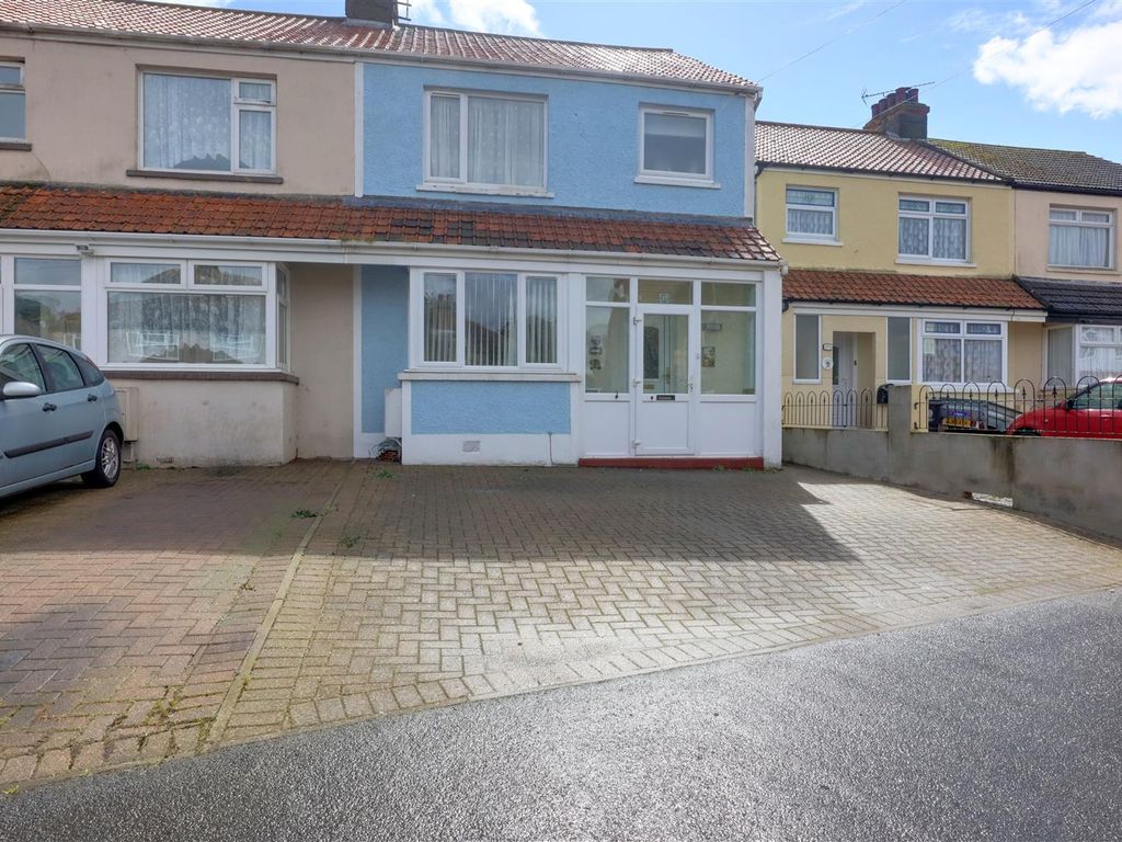 3 bed semidetached house for sale in Coppins Road, ClactonOnSea CO15