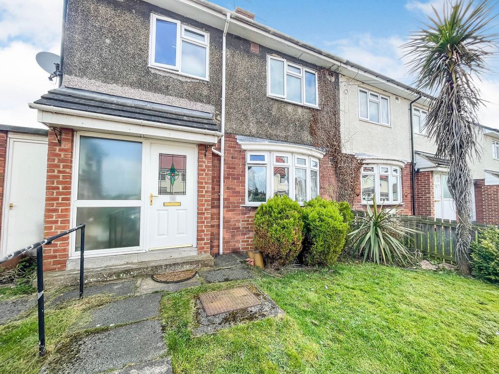 3 bed semidetached house for sale in Springbank Square, Sunderland SR3