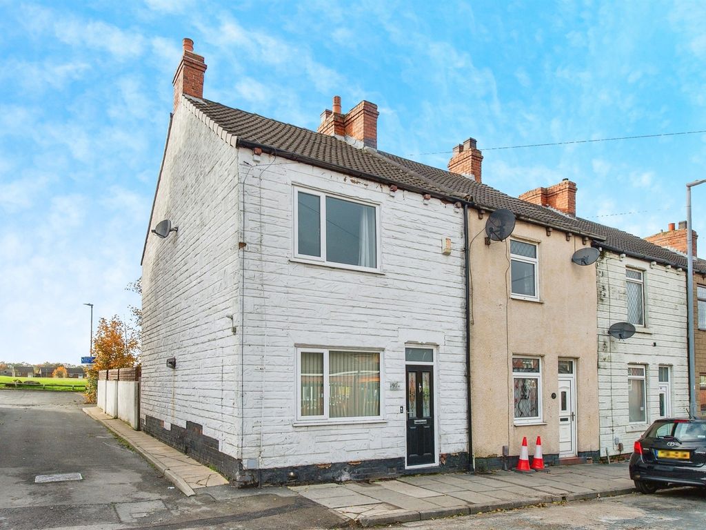 2 bed end terrace house for sale in Ashton Road, Castleford WF10, £