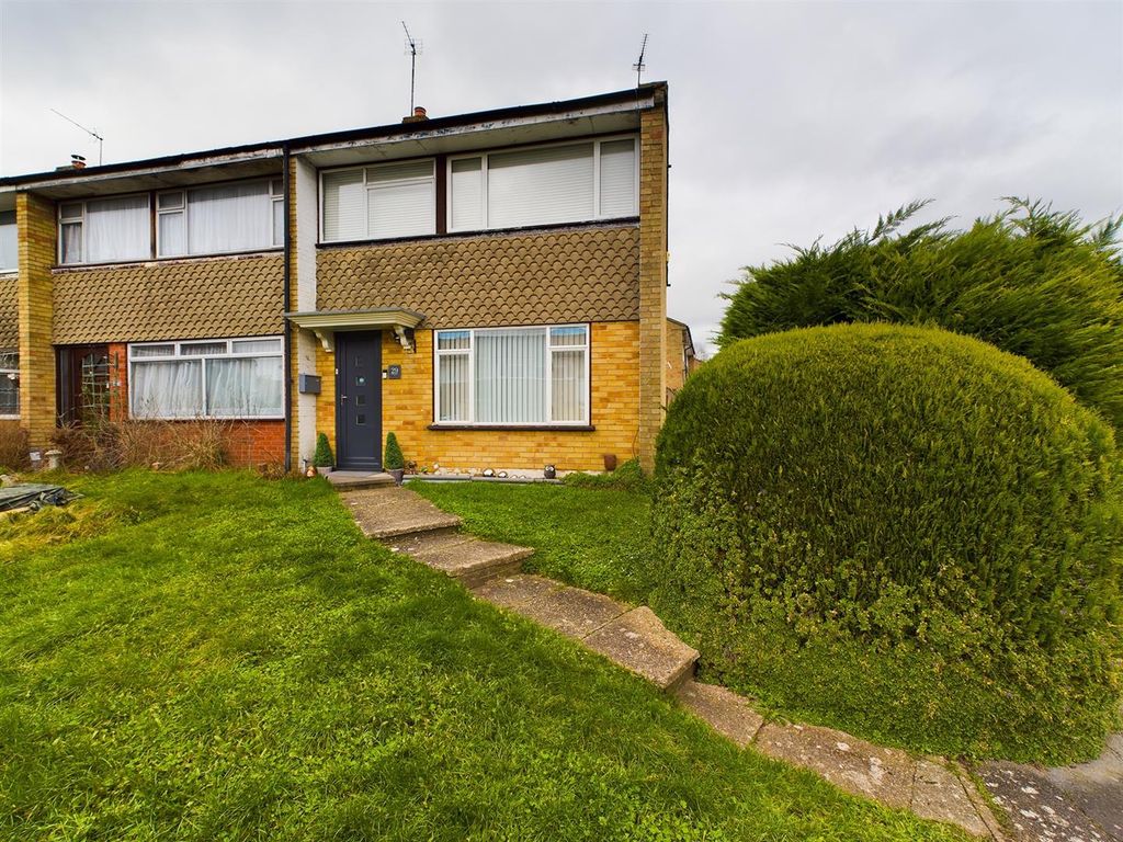 3 bed end terrace house for sale in Shepley Drive, Reading RG30 Zoopla