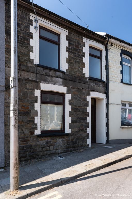 4 bed terraced house for sale in Court Street, Tonypandy CF40 Zoopla