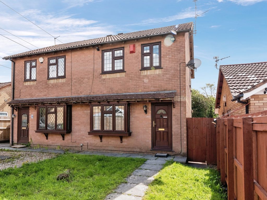 3 bed semidetached house for sale in Saffron Drive, St. Mellons