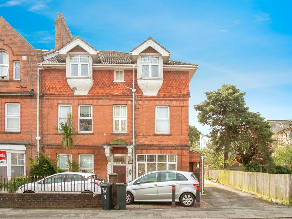 1 bed flat for sale in Frances Road, Bournemouth BH1, £110,000 Zoopla
