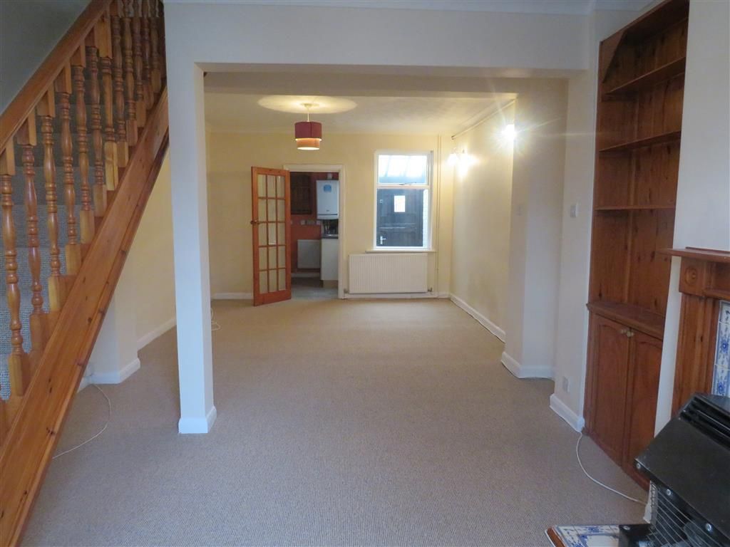 2 bed property to rent in Paston Lane, Peterborough PE4, £900 pcm Zoopla