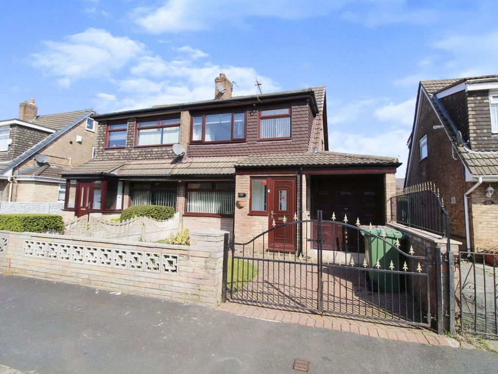 3 Bed Semi detached House For Sale In Hornby Crescent Clock Face St 