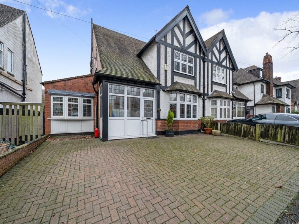 5 bed semidetached house for sale in Derby Road, Nottingham