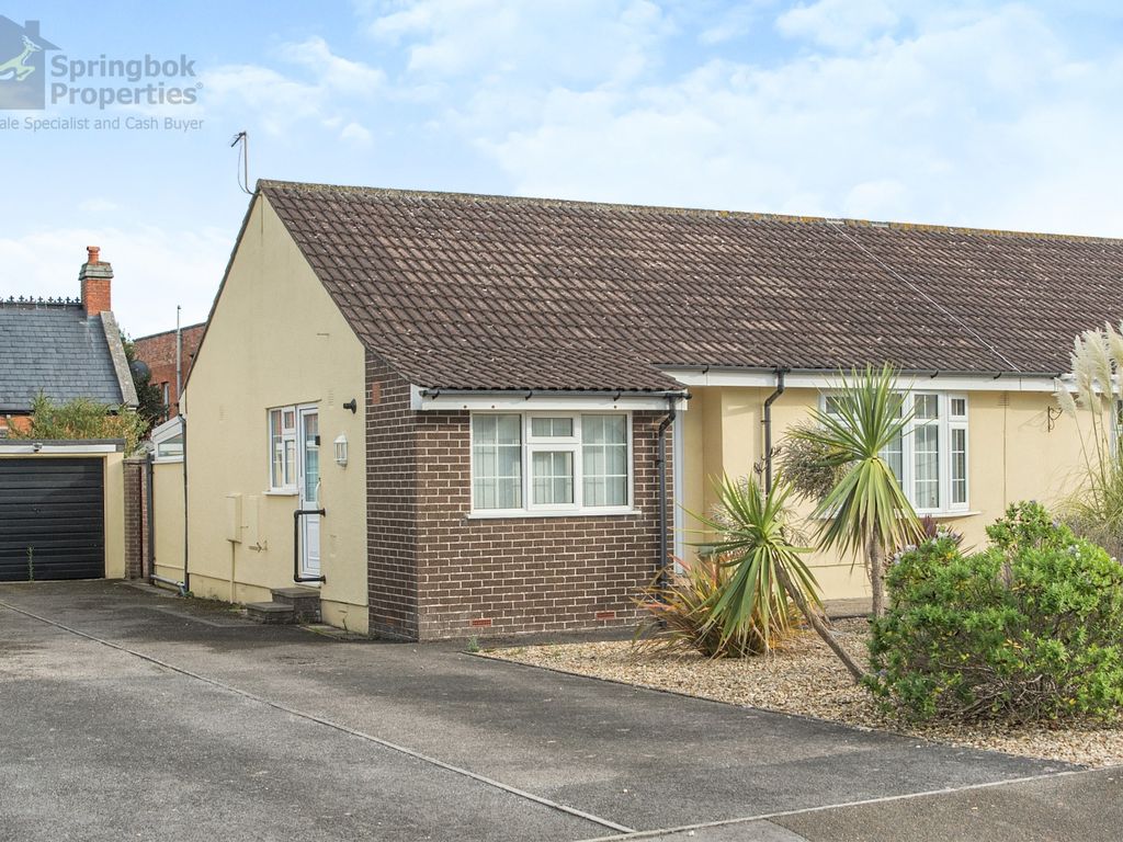 2 bed semidetached bungalow for sale in Mountbatten Close, BurnhamOn