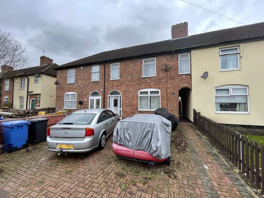 3 bed terraced house for sale in Westfield Road, BurtonOnTrent DE13