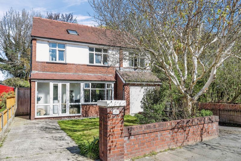 4 bed detached house for sale in Lexton Drive, Southport PR9 Zoopla