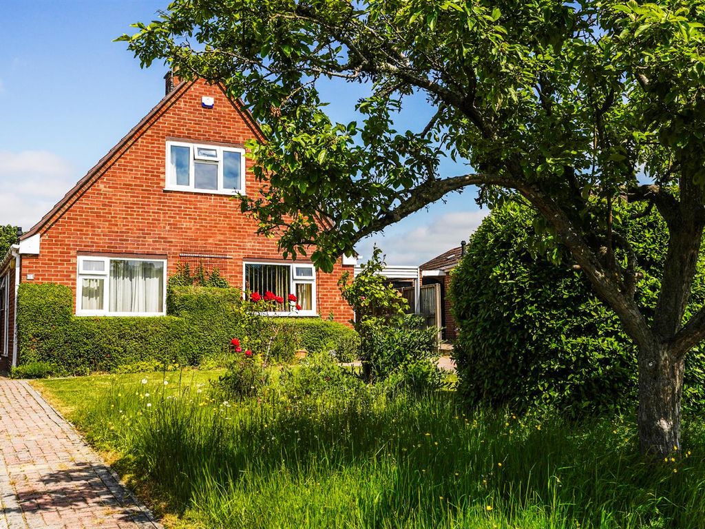 3 bed detached house for sale in Cavendish Avenue, Churchdown