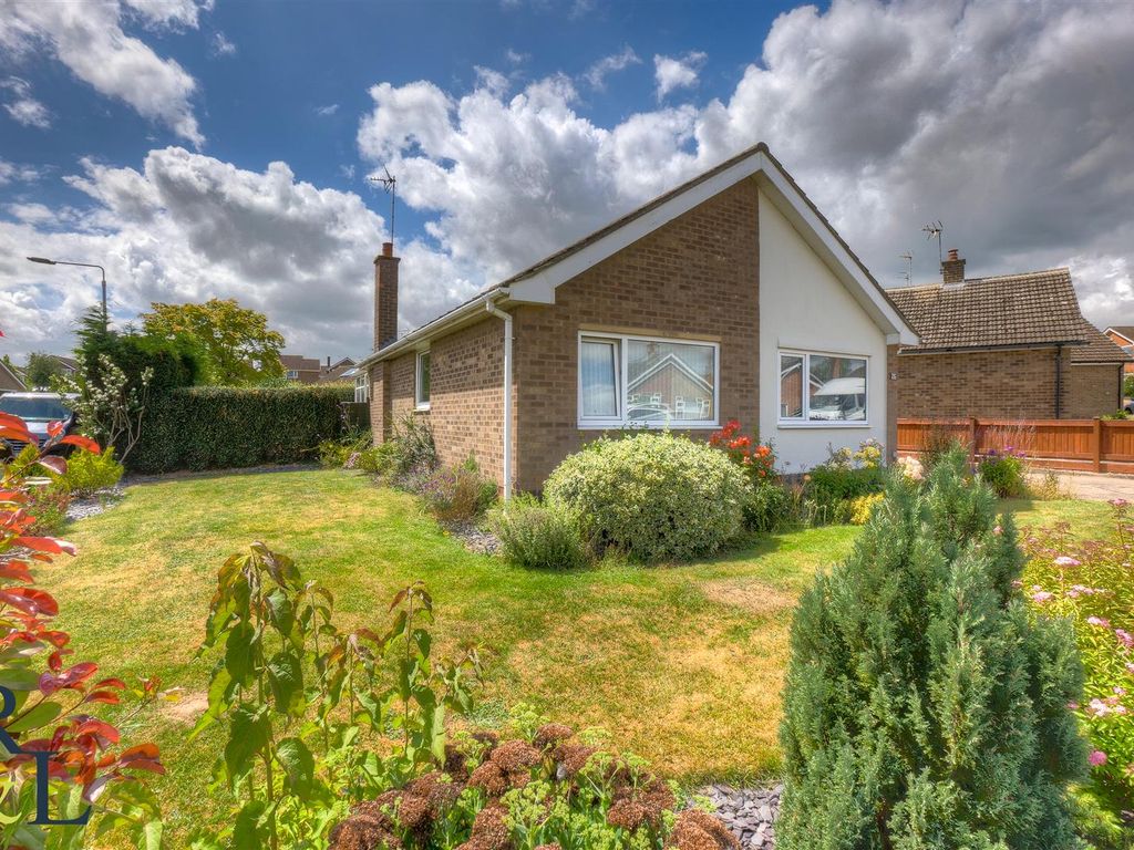 3 bed bungalow for sale in Walton Drive, Keyworth, Nottingham NG12 Zoopla