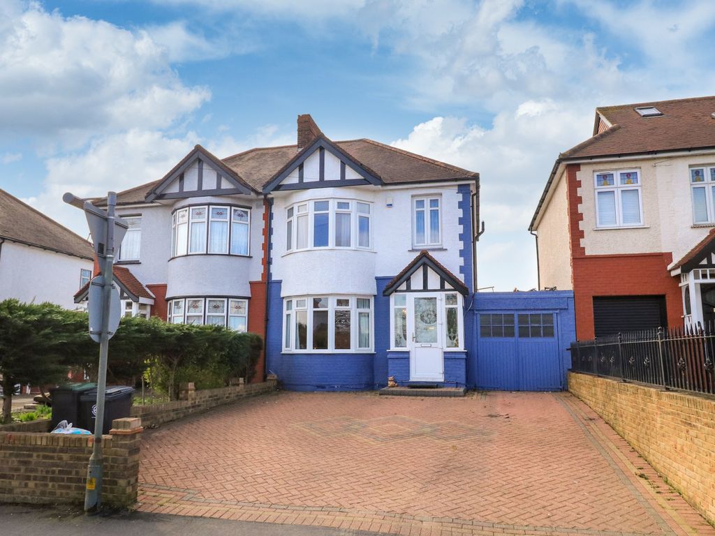 3 bed semidetached house for sale in Honey Lane, Waltham Abbey EN9