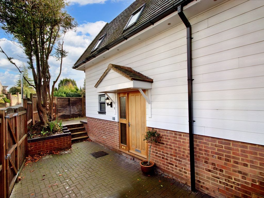 1 bed flat for sale in Norwood Lane, Meopham, Gravesend DA13 Zoopla