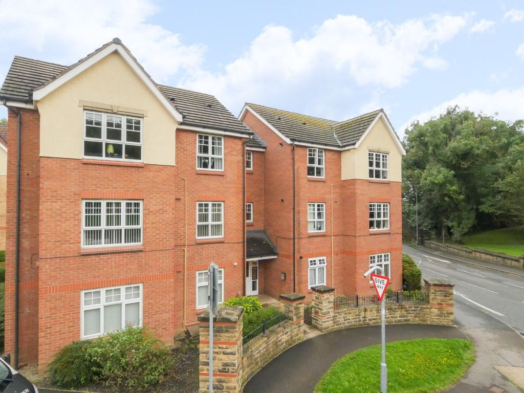 2 bed flat for sale in Tavistock Park, Wortley LS12, £120,000 Zoopla
