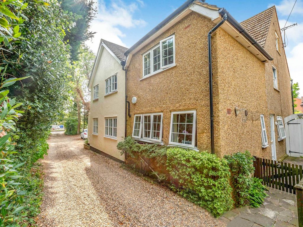 3 bed cottage for sale in Wood Lane End, Hemel Hempstead Industrial