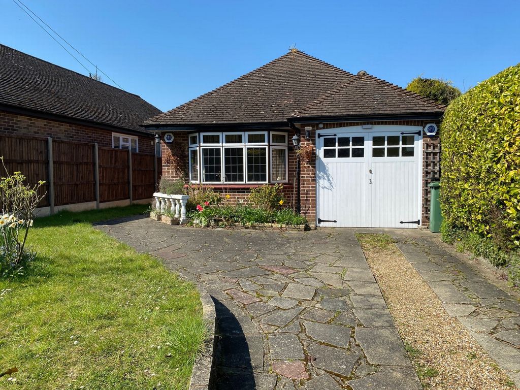 3 bed bungalow for sale in Chelsfield Lane, Orpington BR6, £625,000