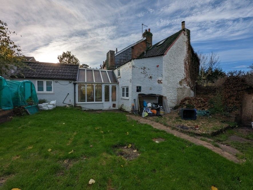 2 bed terraced house for sale in 84 Lowden, Chippenham, Wiltshire SN15