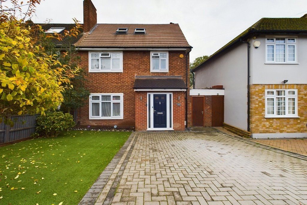4 bed semidetached house for sale in Pine Gardens, Ruislip HA4, £