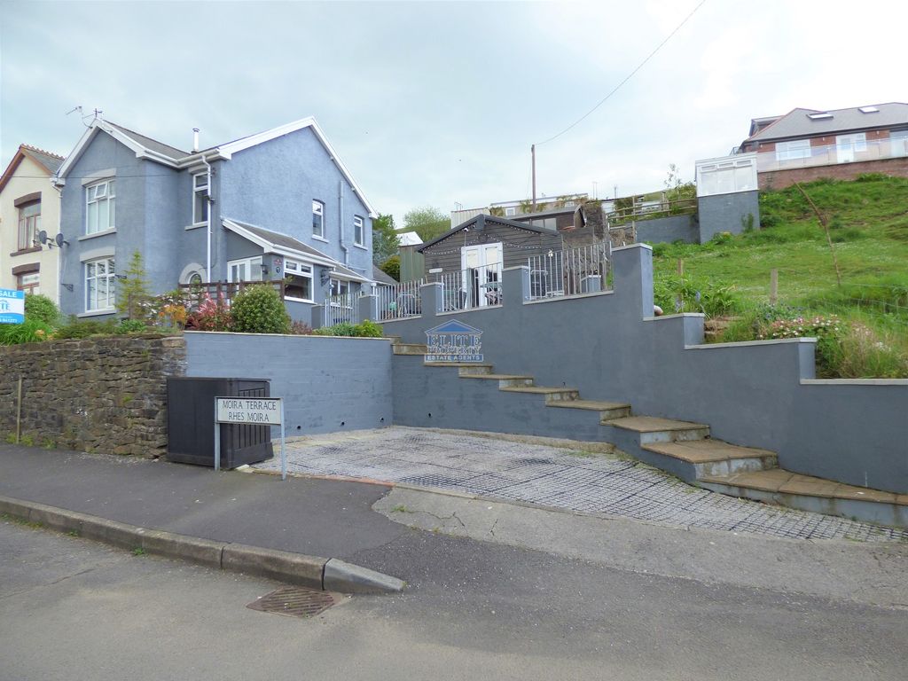 3 bed semidetached house for sale in Moira Terrace, Ogmore Vale