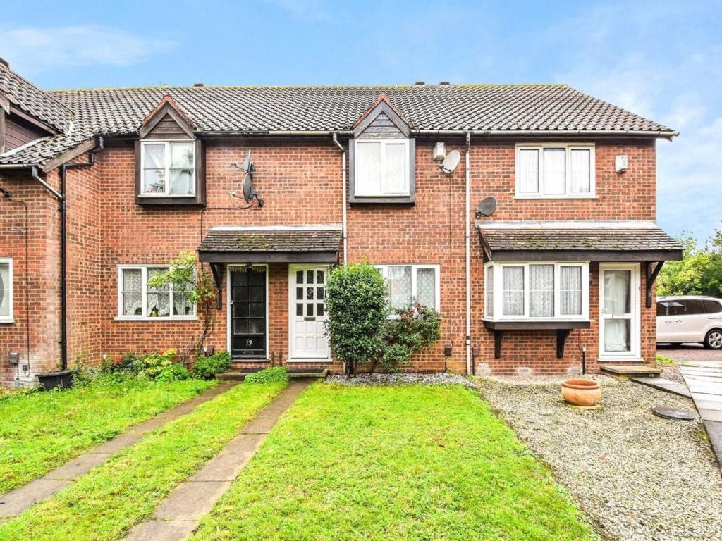 2 bed terraced house to rent in Herald Walk, Dartford DA1 Zoopla