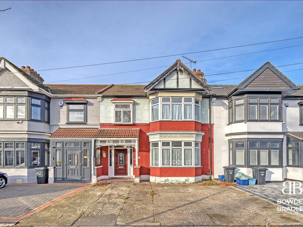 3 bed terraced house for sale in Wanstead Lane, Cranbrook, Ilford IG1