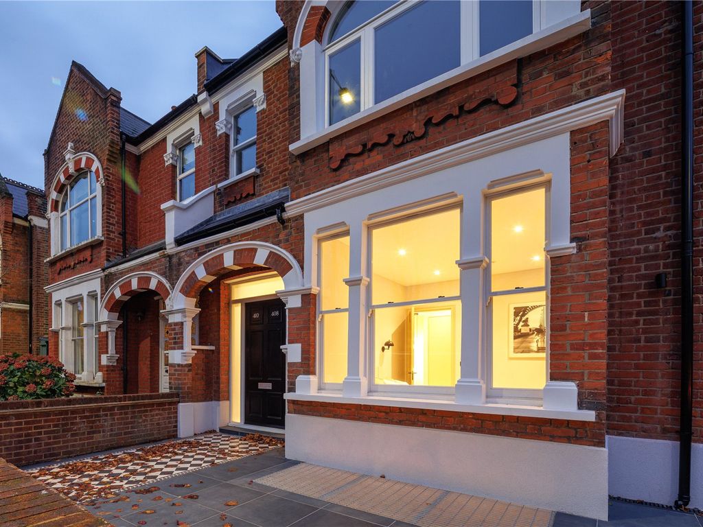2 bed flat for sale in Fulham Palace Road, Fulham SW6, £849,950 Zoopla