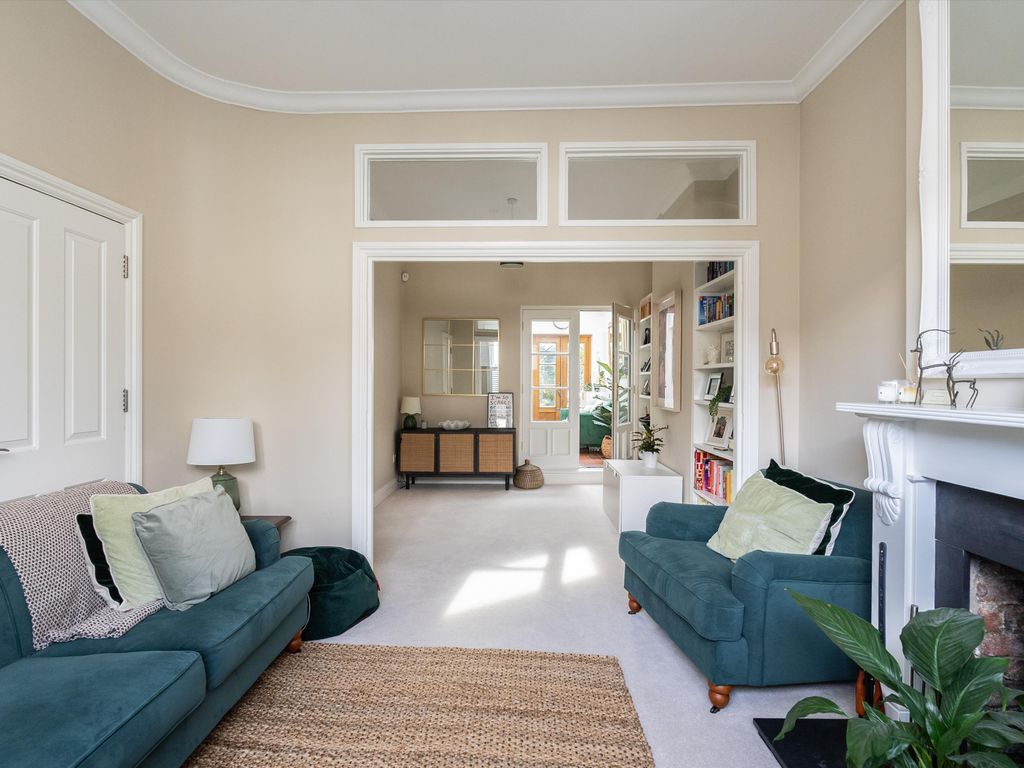 4 bed semidetached house for sale in Goodrich Road, East Dulwich